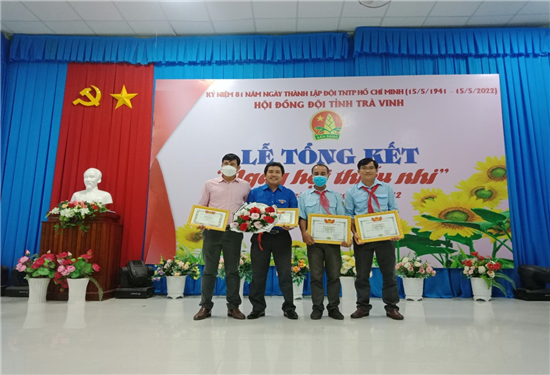 Trà Cú: Tham gia các hoạt động chào mừng 81 năm Ngày thành lập Đội TNTP Hồ Chí Minh (15/5/1941 - 15/5/2022)