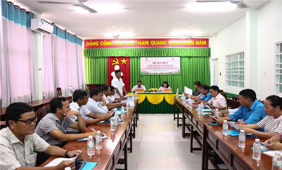 Trà Cú: Triển khai Chương trình phối hợp giữa Ủy ban Mặt trận Tổ quốc Việt Nam huyện với Phòng Giao dịch Ngân hàng Chính sách xã hội huyện Trà Cú