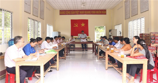 Ban Đại diện Hội đồng quản trị Ngân hàng Chính sách xã hội tỉnh: Kiểm tra hoạt động tín dụng tại xã Ngọc Biên